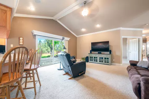 12642 Glide Way, Redding, CA 96003 photo 10