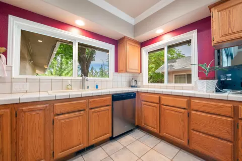 12642 Glide Way, Redding, CA 96003 photo 16