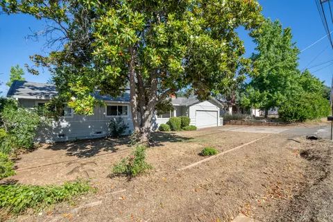 2192 Victor Ave, Redding, CA 96002 photo 3