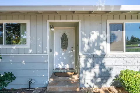 2192 Victor Ave, Redding, CA 96002 photo 4