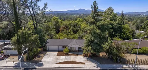 3710 Bechelli Ln, Redding, CA 96002