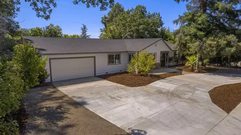 3710 Bechelli Ln, Redding, CA 96002 photo 2