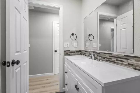 3710 Bechelli Ln, Redding, CA 96002 photo 16