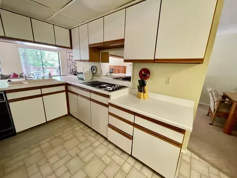 740 Oregon St, Weed, CA 96094 photo 10