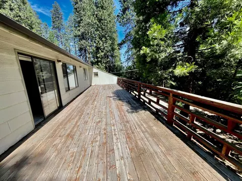 740 Oregon St, Weed, CA 96094 photo 23