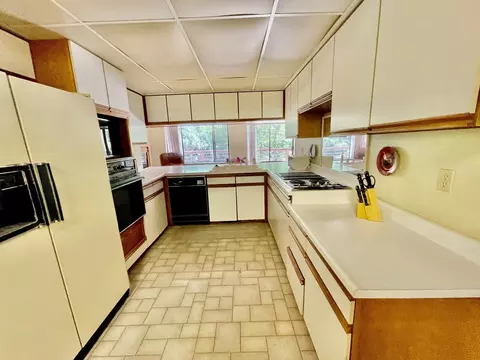 740 Oregon St, Weed, CA 96094 photo 8