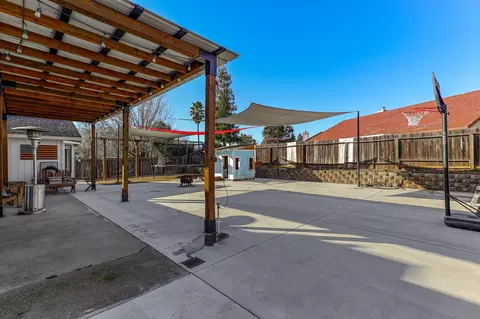1750 Sterling Dr, Redding, CA 96003 photo 32