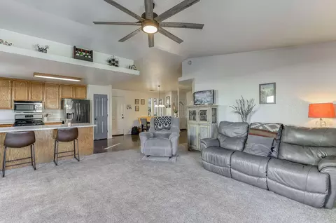 1750 Sterling Dr, Redding, CA 96003 photo 8