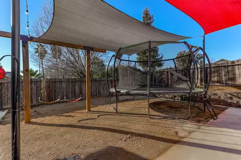 1750 Sterling Dr, Redding, CA 96003 photo 36