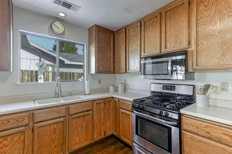 1750 Sterling Dr, Redding, CA 96003 photo 13