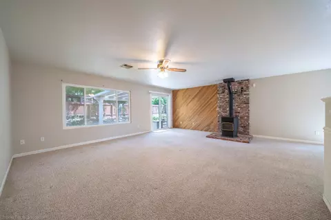 488 Tourmaline Way, Redding, CA 96003 photo 3
