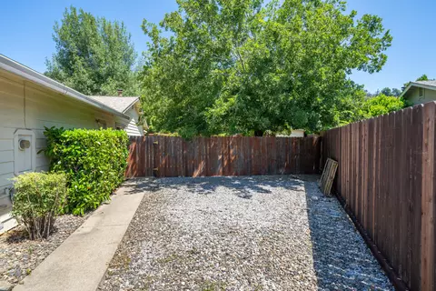 488 Tourmaline Way, Redding, CA 96003 photo 30