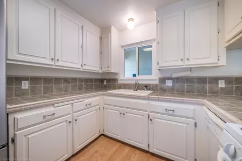 488 Tourmaline Way, Redding, CA 96003 photo 8