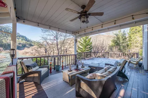 134 Chimariko Rd, Junction City, CA 96048 photo 3