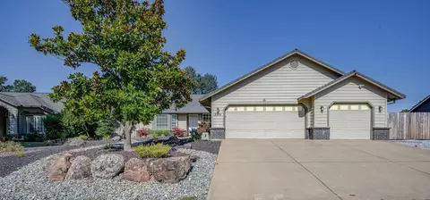 3272 Dartford Dr, Shasta Lake, CA 96019