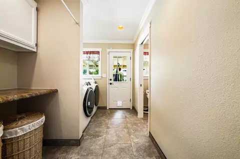 1888 Forest Glen Ct, Redding, CA 96002 photo 17