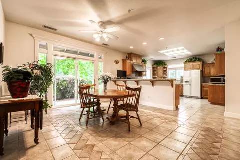 4012 Calliope Ct, Redding, CA 96002 photo 10