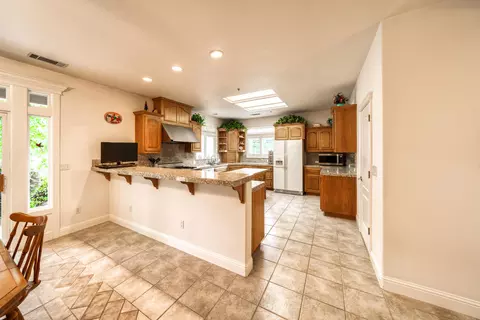 4012 Calliope Ct, Redding, CA 96002 photo 11