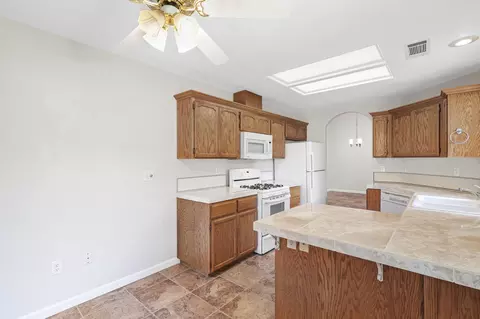 253 Yolla Bolly Trl, Redding, CA 96003 photo 9