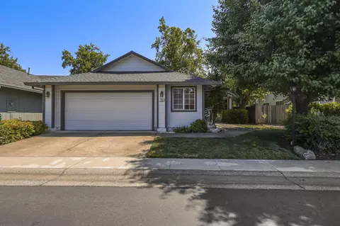 253 Yolla Bolly Trl, Redding, CA 96003