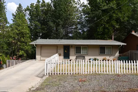 36901 Holly Ave, Burney, CA 96013 photo 2