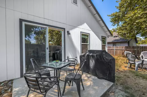 1835 Grandview Ave, Redding, CA 96001 photo 28
