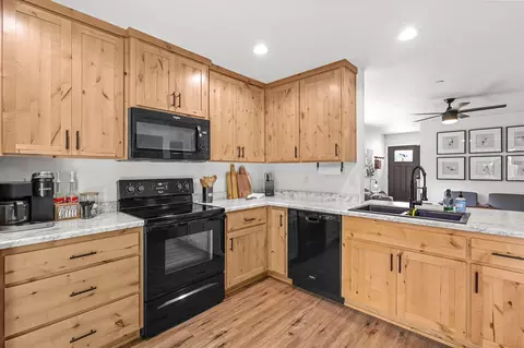 1835 Grandview Ave, Redding, CA 96001 photo 10