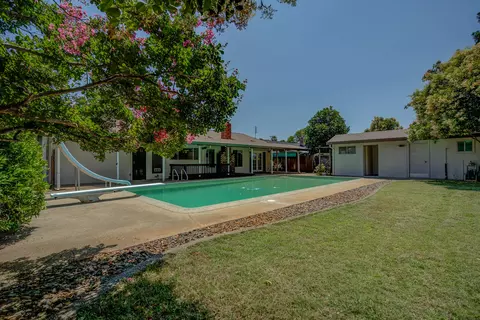 1888 Cameo Ct, Redding, CA 96002 photo 7