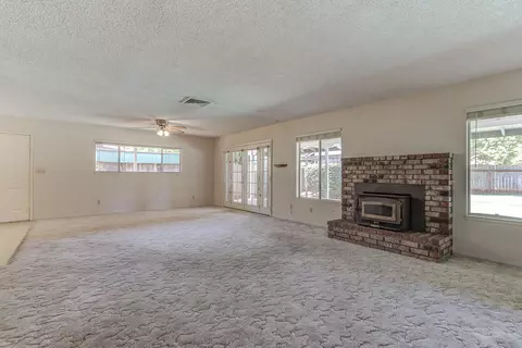 1888 Cameo Ct, Redding, CA 96002 photo 27
