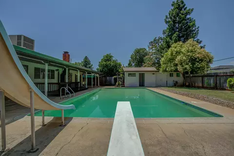 1888 Cameo Ct, Redding, CA 96002 photo 8