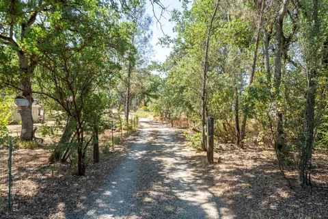 Undisclosed, Redding, CA 96001 photo 2