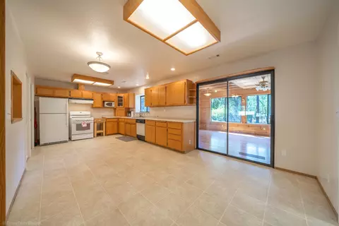 Undisclosed, Redding, CA 96001 photo 14