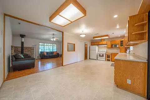 Undisclosed, Redding, CA 96001 photo 15