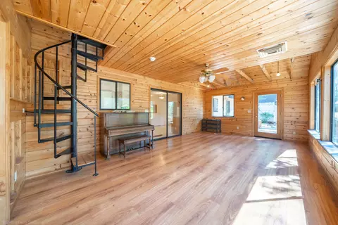 Undisclosed, Redding, CA 96001 photo 33