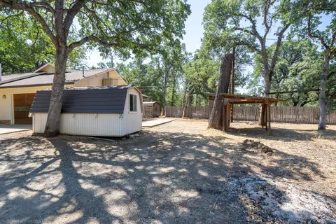 Undisclosed, Redding, CA 96001 photo 60
