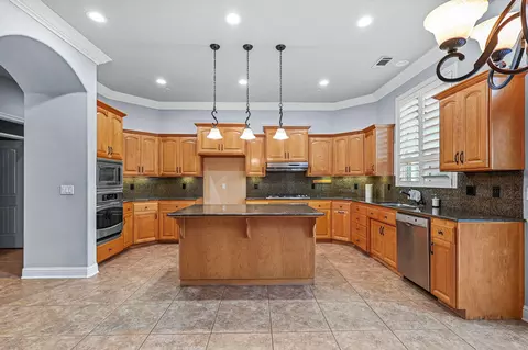 3695 Laver Ct, Redding, CA 96002 photo 11