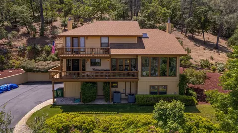 16655 Record Ln, Redding, CA 96001 photo 4