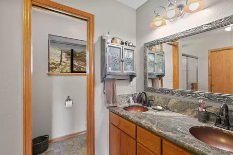 16655 Record Ln, Redding, CA 96001 photo 23