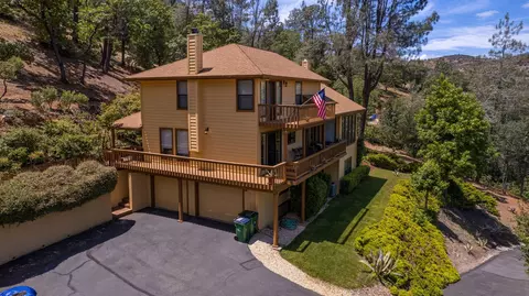 16655 Record Ln, Redding, CA 96001 photo 3