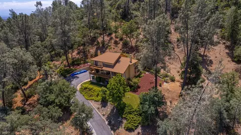 16655 Record Ln, Redding, CA 96001