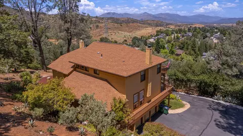 16655 Record Ln, Redding, CA 96001 photo 5