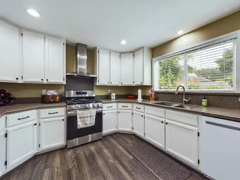 6241 Abrahamsen Ct, Eureka, CA 95503 photo 9