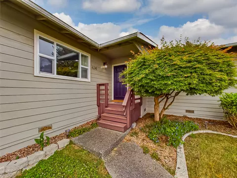 6241 Abrahamsen Ct, Eureka, CA 95503 photo 3