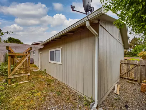 6241 Abrahamsen Ct, Eureka, CA 95503 photo 32