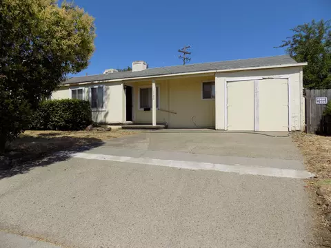 1720 Walnut St, Red Bluff, CA 96080 photo 2