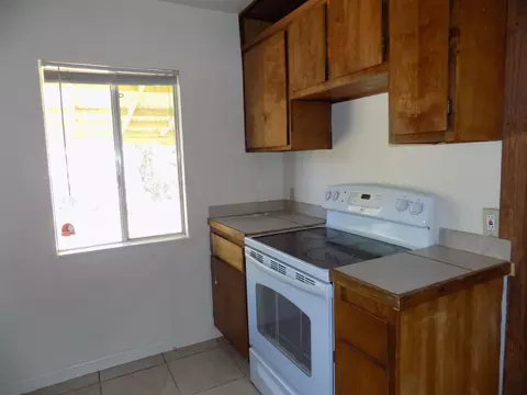 1720 Walnut St, Red Bluff, CA 96080 photo 8