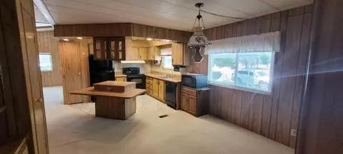 3221 Jordan Ln, Redding, CA 96003 photo 8