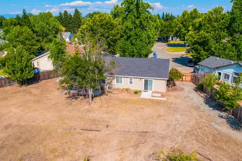 1931 Alexis Ct, Redding, CA 96002 photo 25