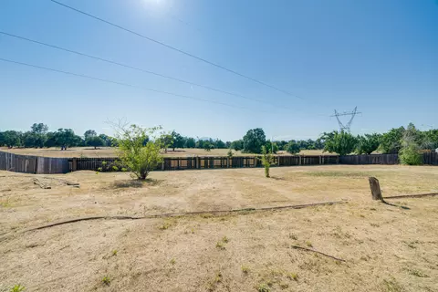 1931 Alexis Ct, Redding, CA 96002 photo 23