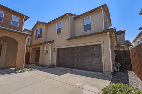 2143 Tuscany Way, Redding, CA 96003